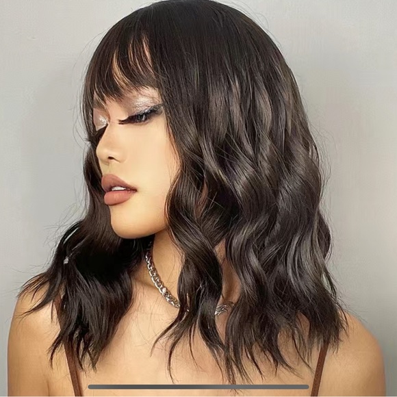 Beautiful Brunette Wig - Picture 5 of 6